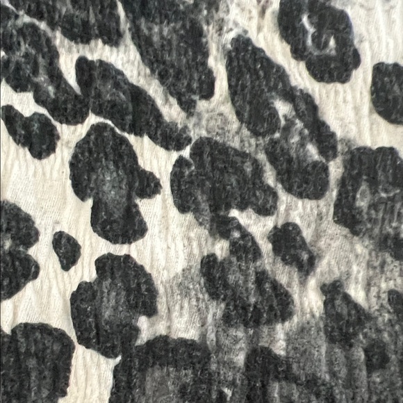 🐝White Stag Black and White Leopard Print Short Sleeve Top Size XXL - Picture 2 of 5
